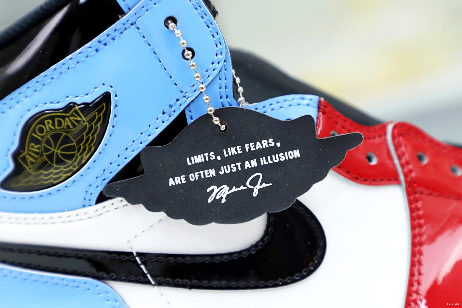 OG RETRO HIGH AIR 'FEARLESS' JORDAN 1 0122